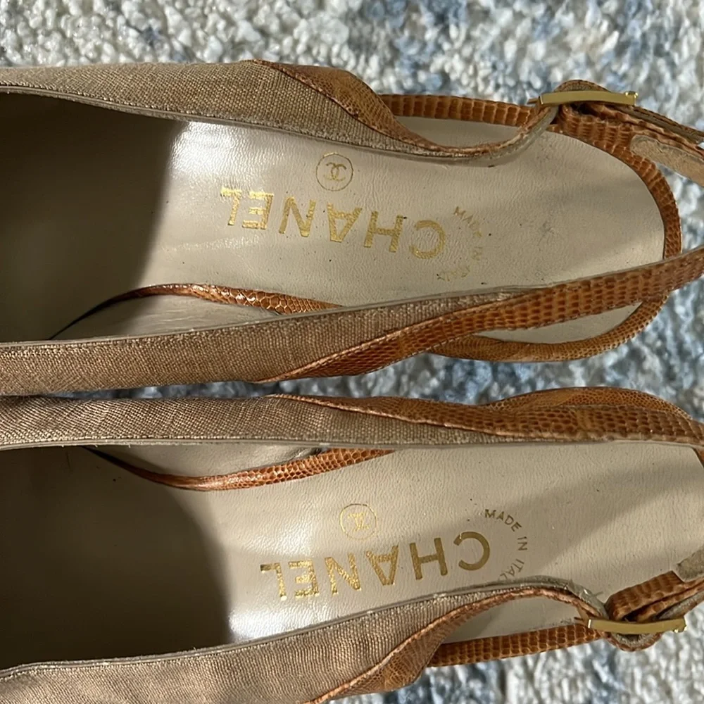 Vintage CHANEL Beige Canvas and Leather Slingback Pumps Size 8 - Picture 8 of 10